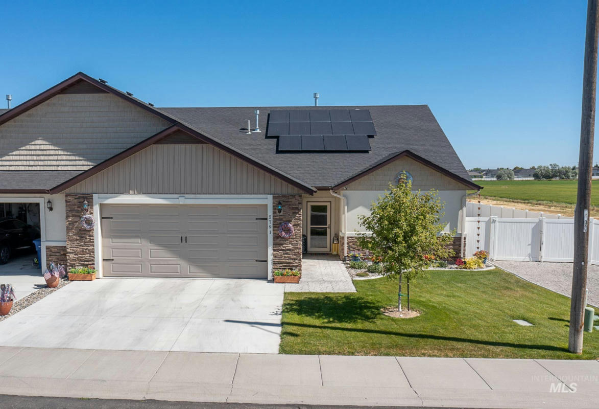 2791 WHISPERING PINE DR, TWIN FALLS, ID 83301, photo 1 of 20