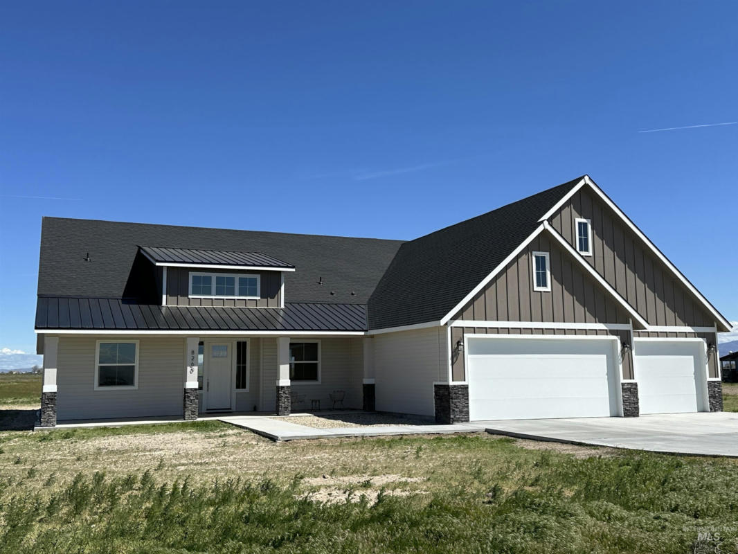 8260 SW EL CAMINO CT, MOUNTAIN HOME, ID 83647, photo 1 of 42