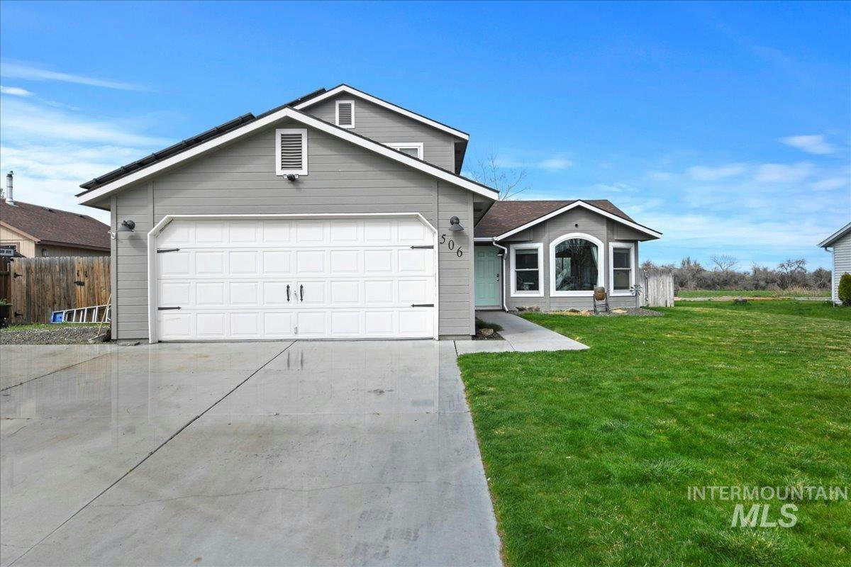 506 CASCADE DR, HOMEDALE, ID 83628, photo 1 of 24