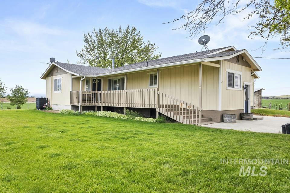 5167 SE 4TH AVE, NEW PLYMOUTH, ID 83655, photo 1 of 45