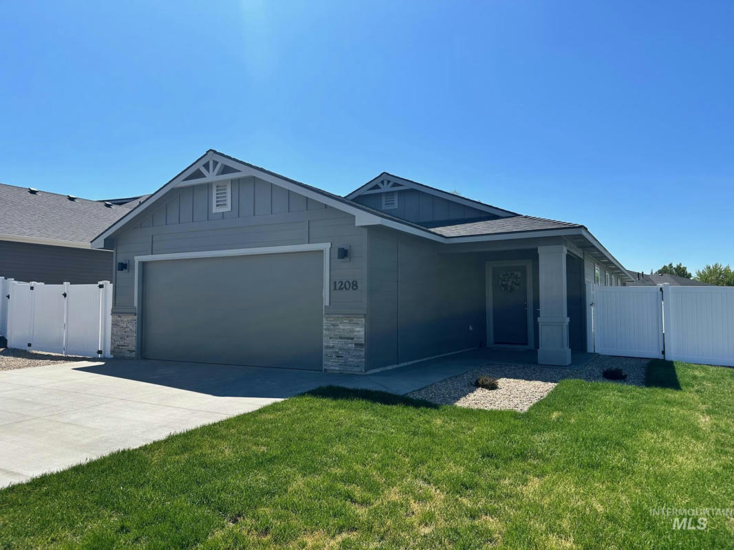 1208 NW 21ST ST, FRUITLAND, ID 83619, photo 1 of 24