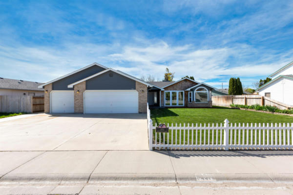 351 S VALLEY DR, NAMPA, ID 83686, photo 4 of 50