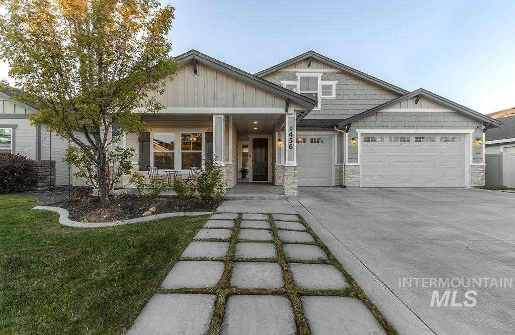 1456 E STRAUSS DR, MERIDIAN, ID 83646, photo 1 of 46